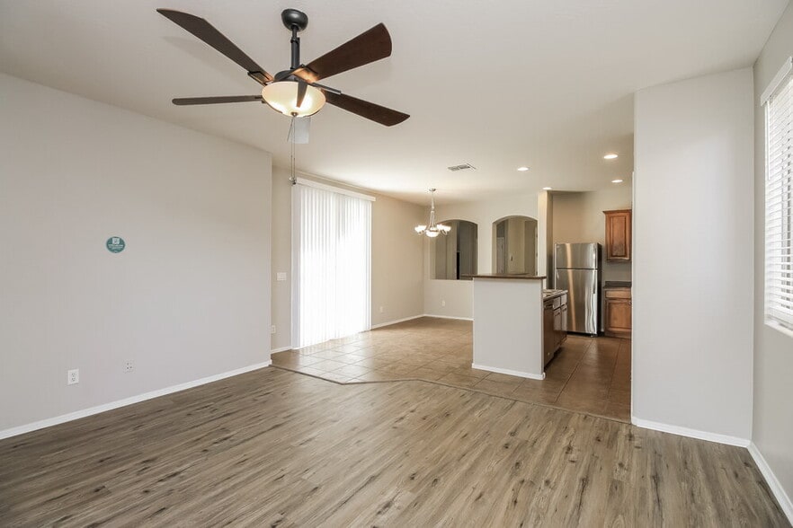 Building Photo - 3875 S Dew Drop Ln