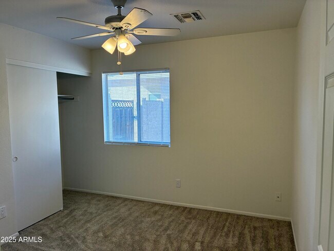 Building Photo - 10443 W Medlock Dr