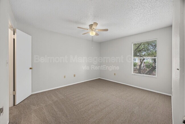 Building Photo - 642 Dory Ln