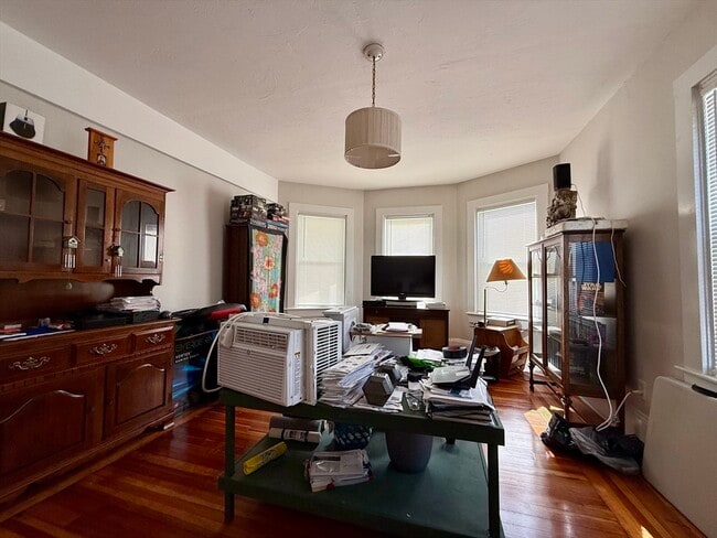 Building Photo - 11 John St