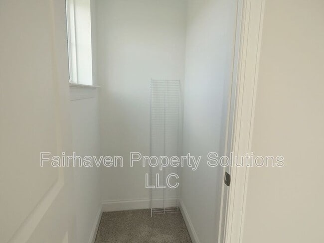 Building Photo - 1978 Mitchell Ave