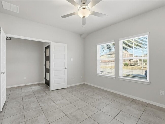 Building Photo - 10105 Waterwall Ln