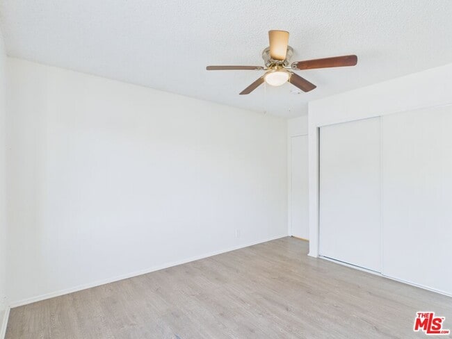 Building Photo - 236 S Ave 55