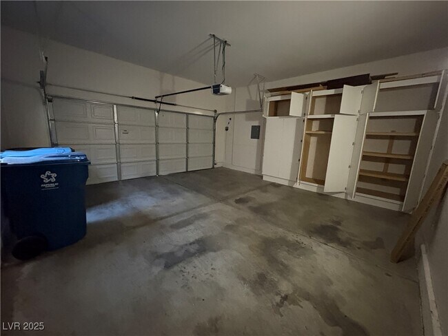 Building Photo - 7199 Adobe Falls Ct