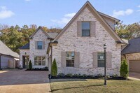 Building Photo - 584 Holden Dr