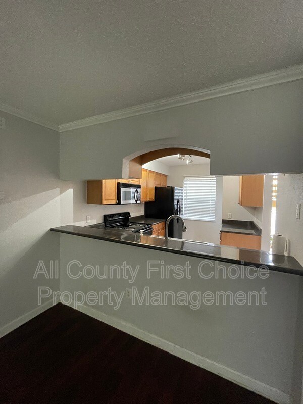 Building Photo - 10196 Sailwinds Blvd S