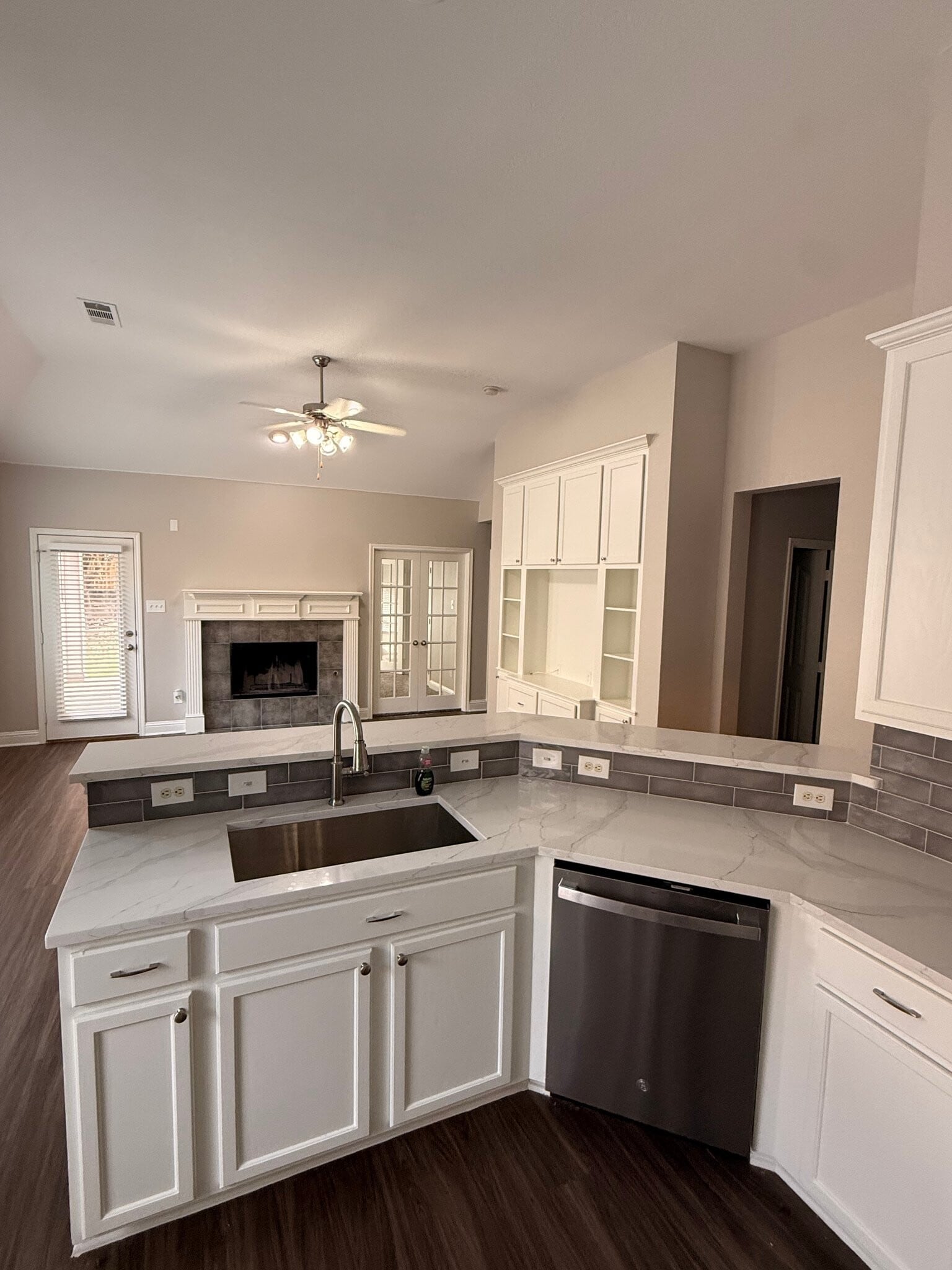 Building Photo - 3105 Whispering Pine Blvd