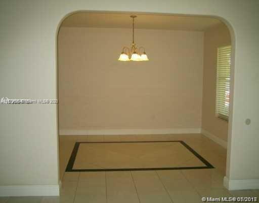 Building Photo - 8700 SW 64th Ave