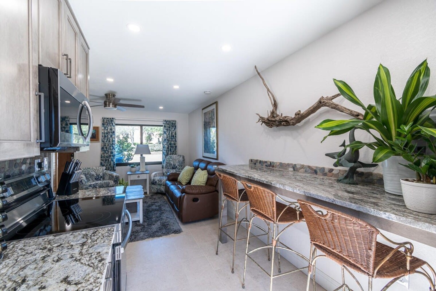 Building Photo - 400 S Atlantic Ave