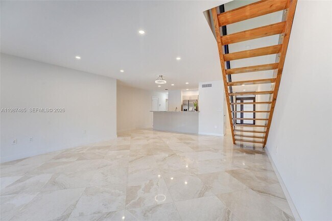 Building Photo - 8352 Dundee Terrace