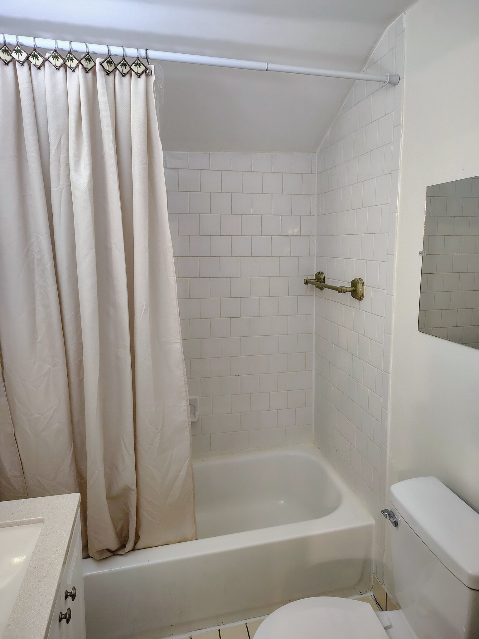 Bathroom - 3802 Oliver St