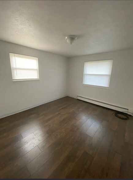 Building Photo - 3996 S Schenley Ave