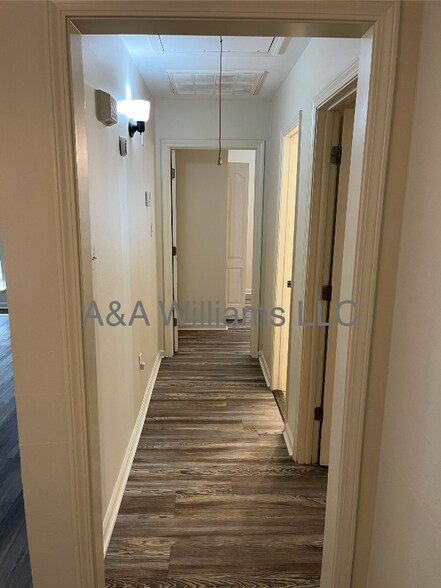 Building Photo - 16128 Monica Dr