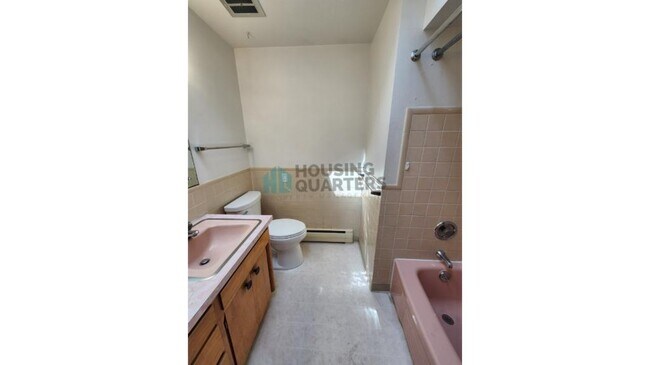 Building Photo - 2631 W Dell Dr