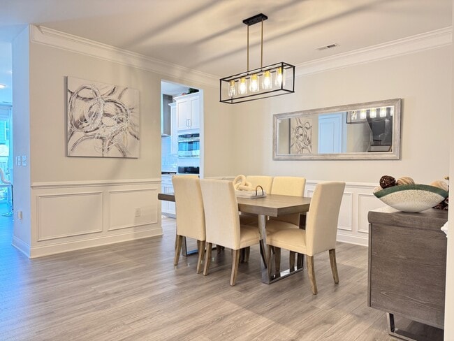 Building Photo - 4 Bedroom Luxury Townhome in Apex