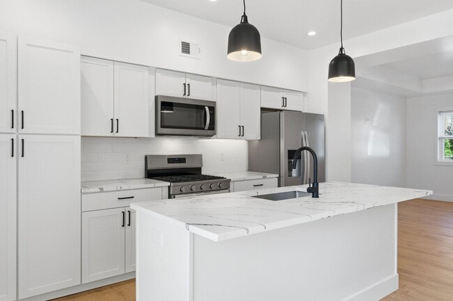 Building Photo - New Renovation - Sharpsburg