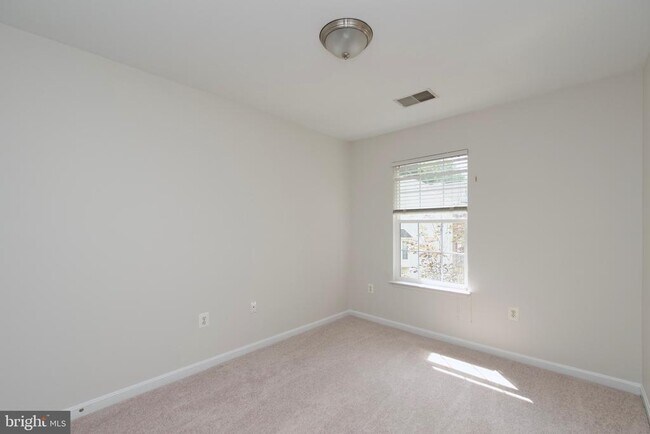 Building Photo - 8393 Jovin Cir