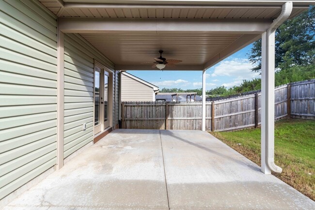 Building Photo - 130 Mistwood Ln