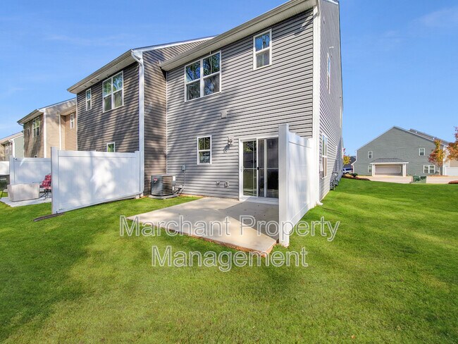 Building Photo - 111 Marthawood Ln