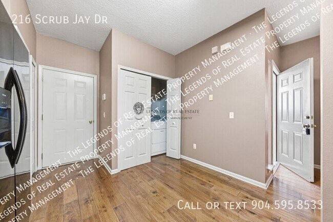 Building Photo - 216 Scrub Jay Dr