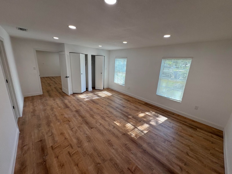 Building Photo - 2301 S San Jose Cir