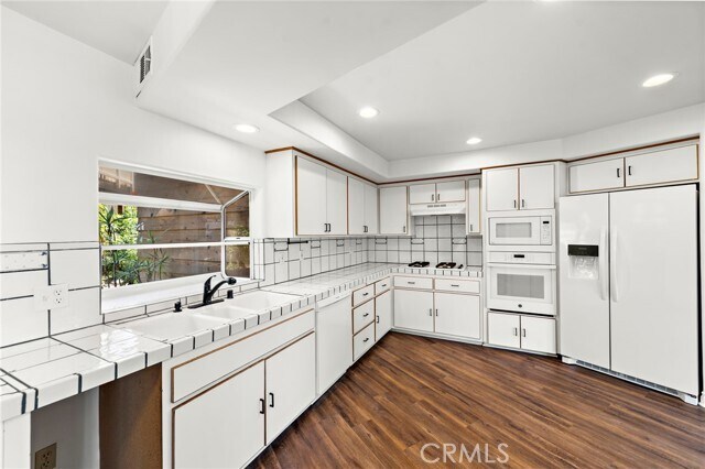 Building Photo - 28872 Alta Laguna Blvd