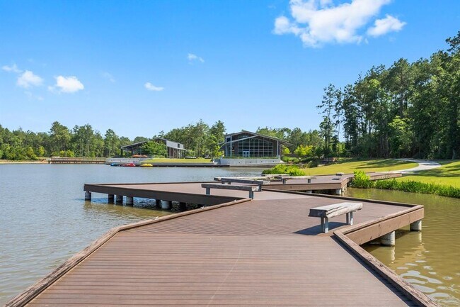 Building Photo - 15823 Bird of Paradise Dr