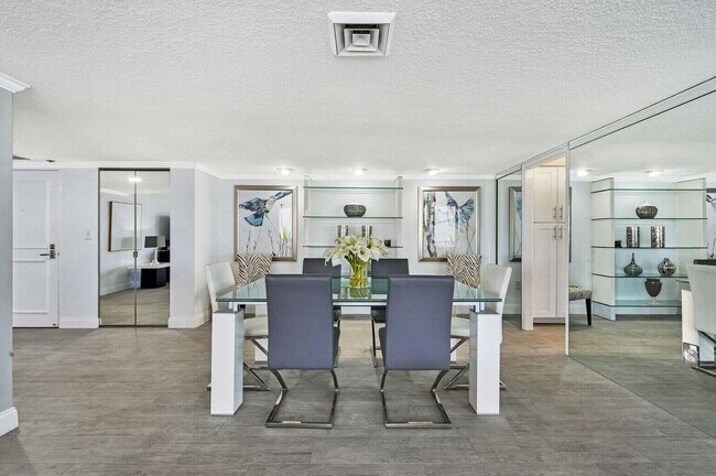 Building Photo - 4200 N Ocean Dr
