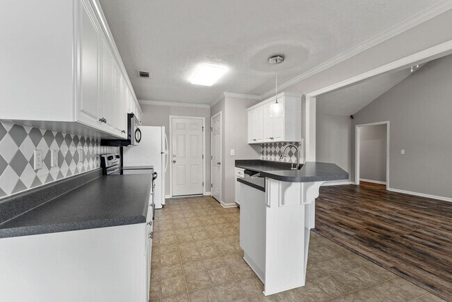 Building Photo - 110 Fox Haven Dr