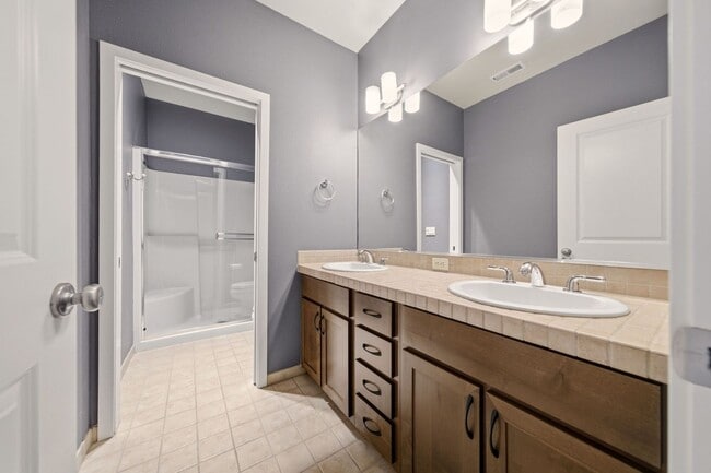 Building Photo - 4104 S Corbett Ave