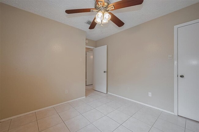 Building Photo - 13126 Kingsmill Dr