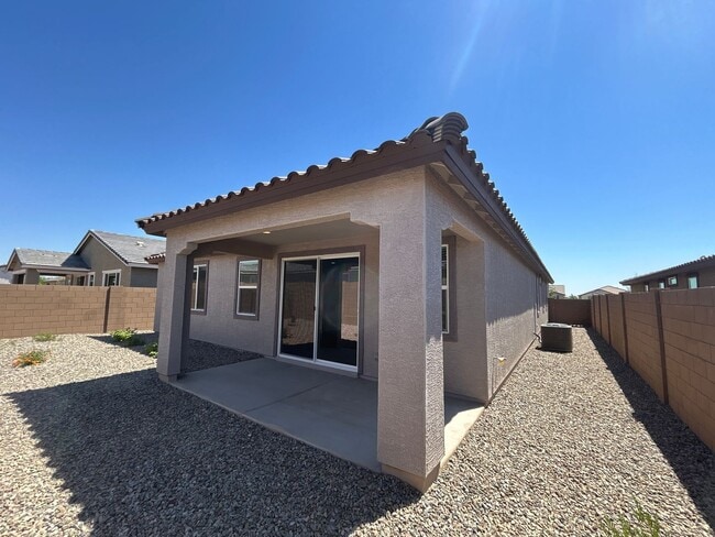 Building Photo - 5974 N 192nd Dr