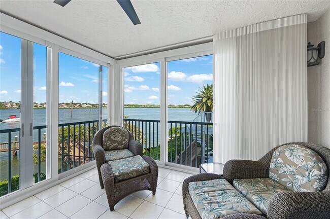 Building Photo - 1280 Dolphin Bay Way