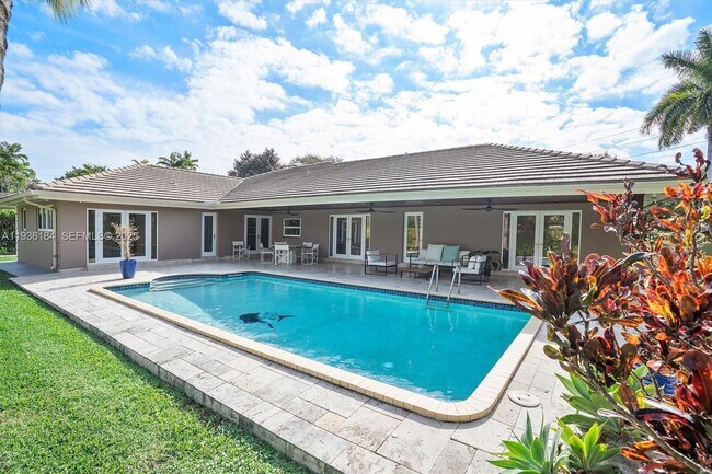 Building Photo - 7421 SW 145th Terrace