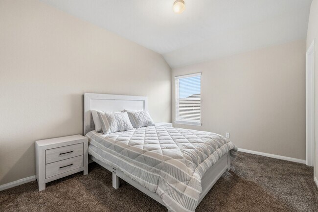 Building Photo - 17606 Virlogeux Ln