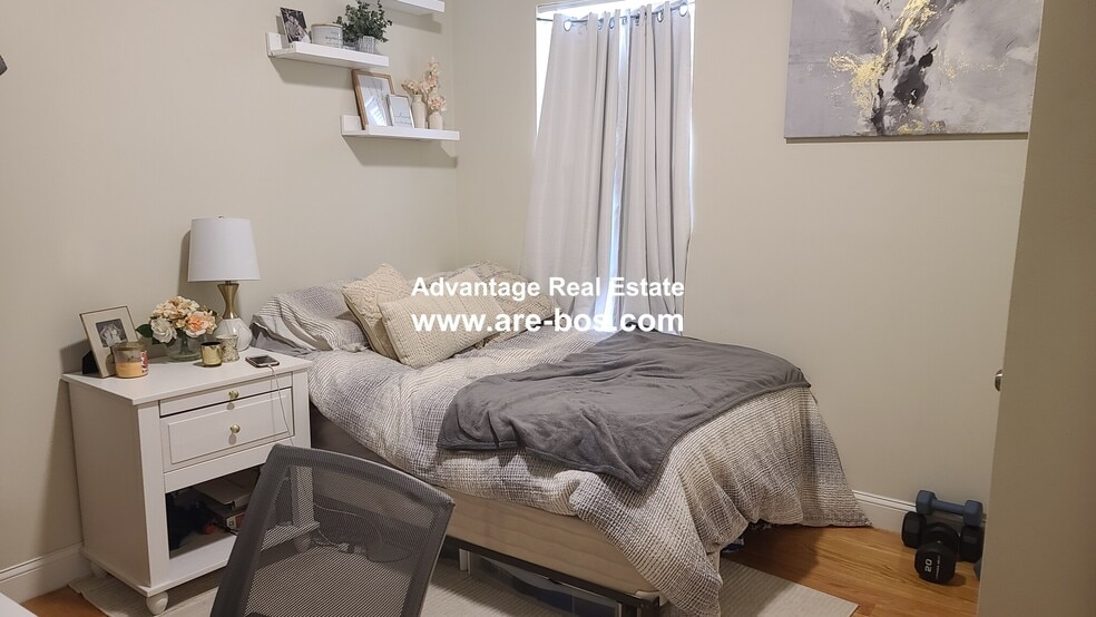 Building Photo - 120 Webster Ave