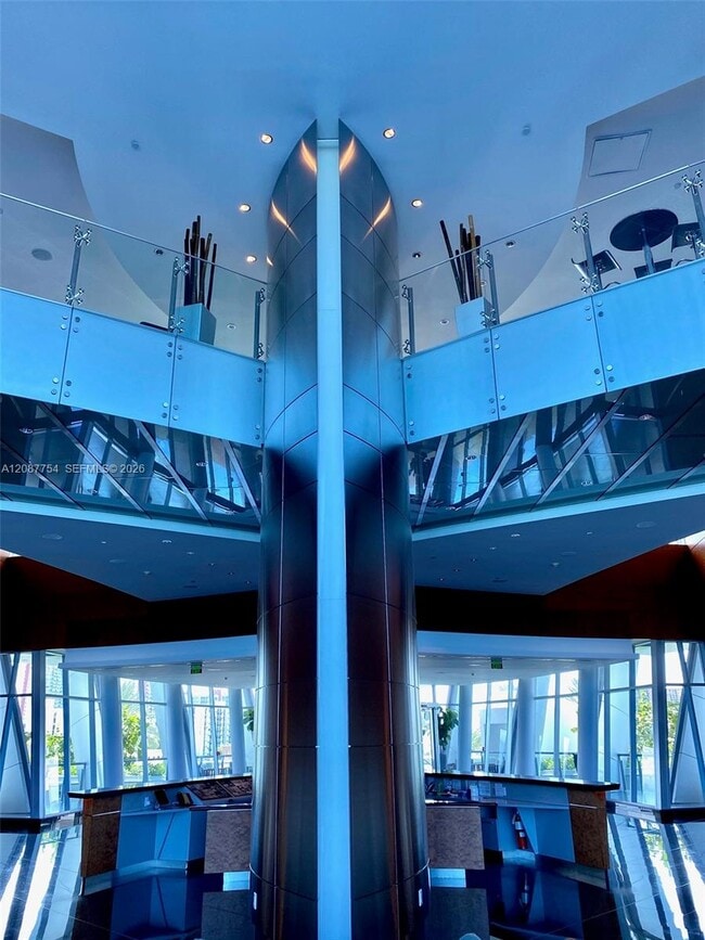Building Photo - 17001 Collins Ave
