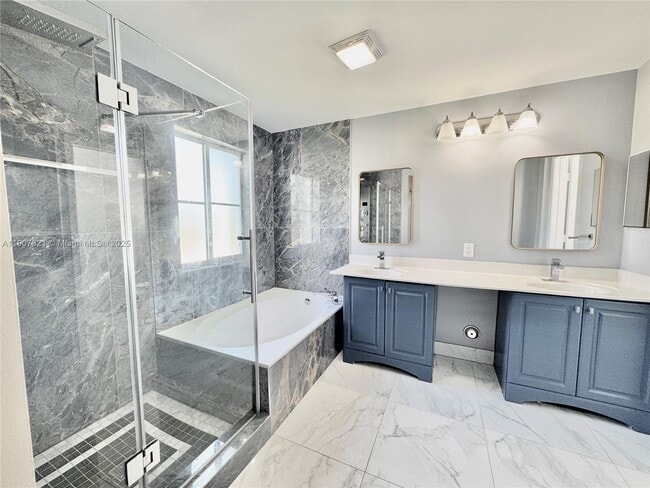 Building Photo - 4383 Laurel Ridge Cir