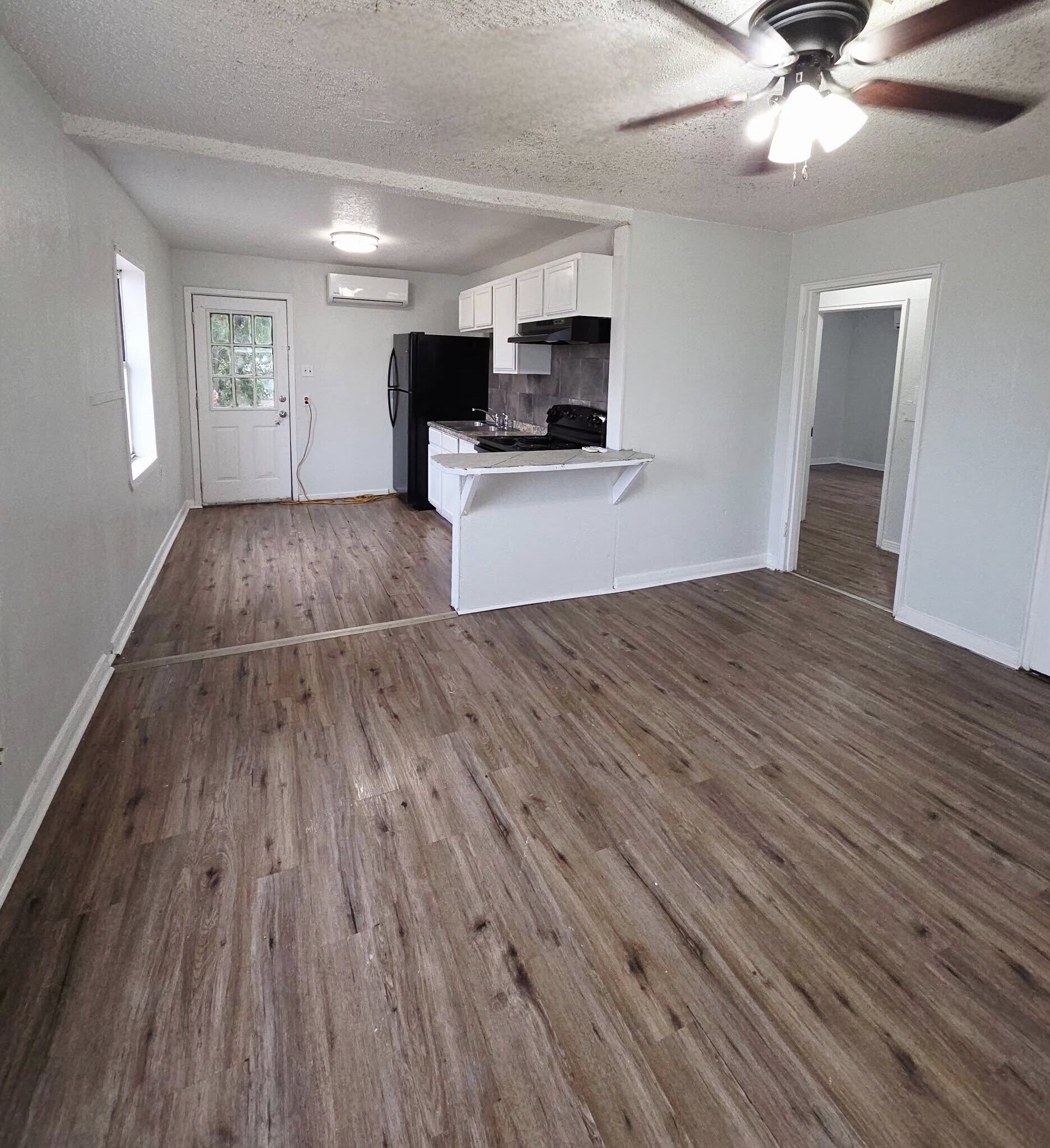 Building Photo - 1504 Sycamore St