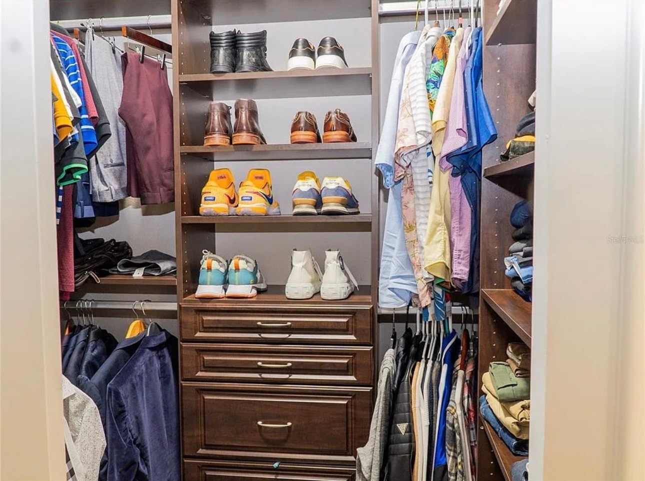 Closet 2 - 1304 Ocoee Apopka Rd