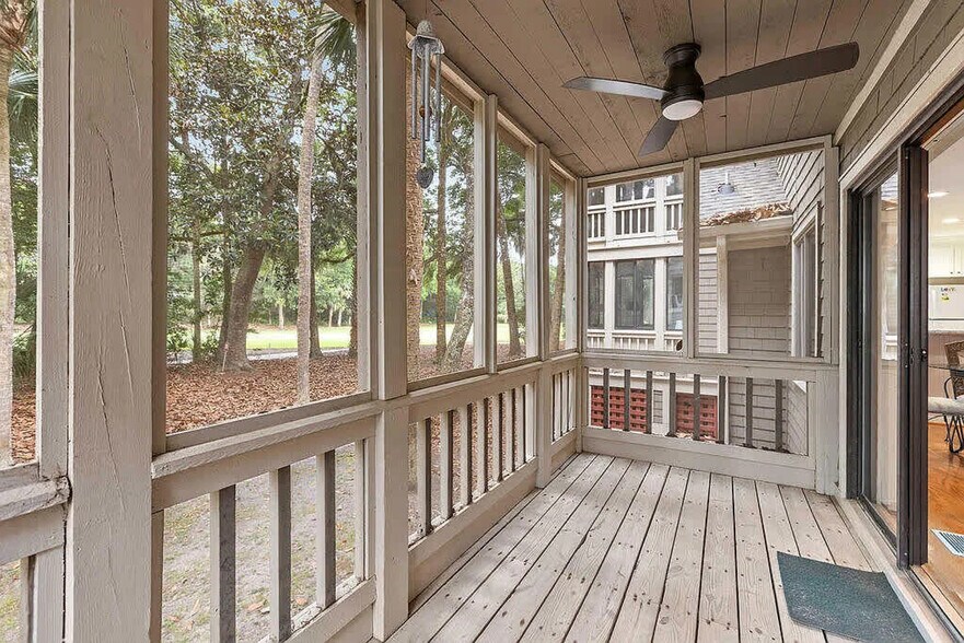 Building Photo - 2780 Hidden Oak Dr