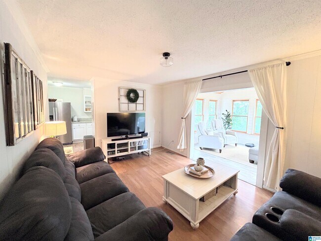 Building Photo - 3909 Rock Ridge Rd