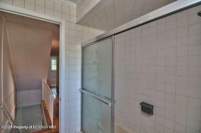 Building Photo - 261 Dana St