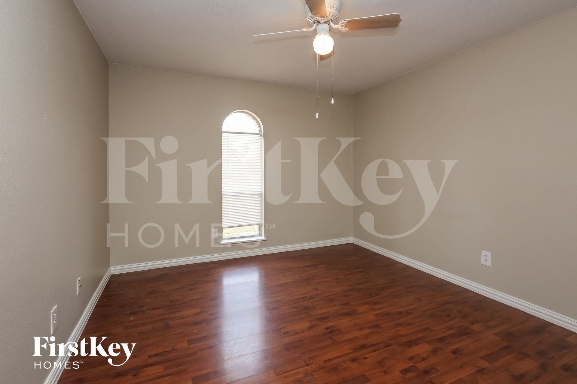 Building Photo - 4013 Commonwealth Dr