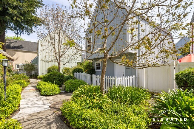 Building Photo - 8244 Windmill Farms Dr