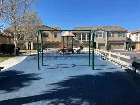 Building Photo - 42921 Avenida Amistad