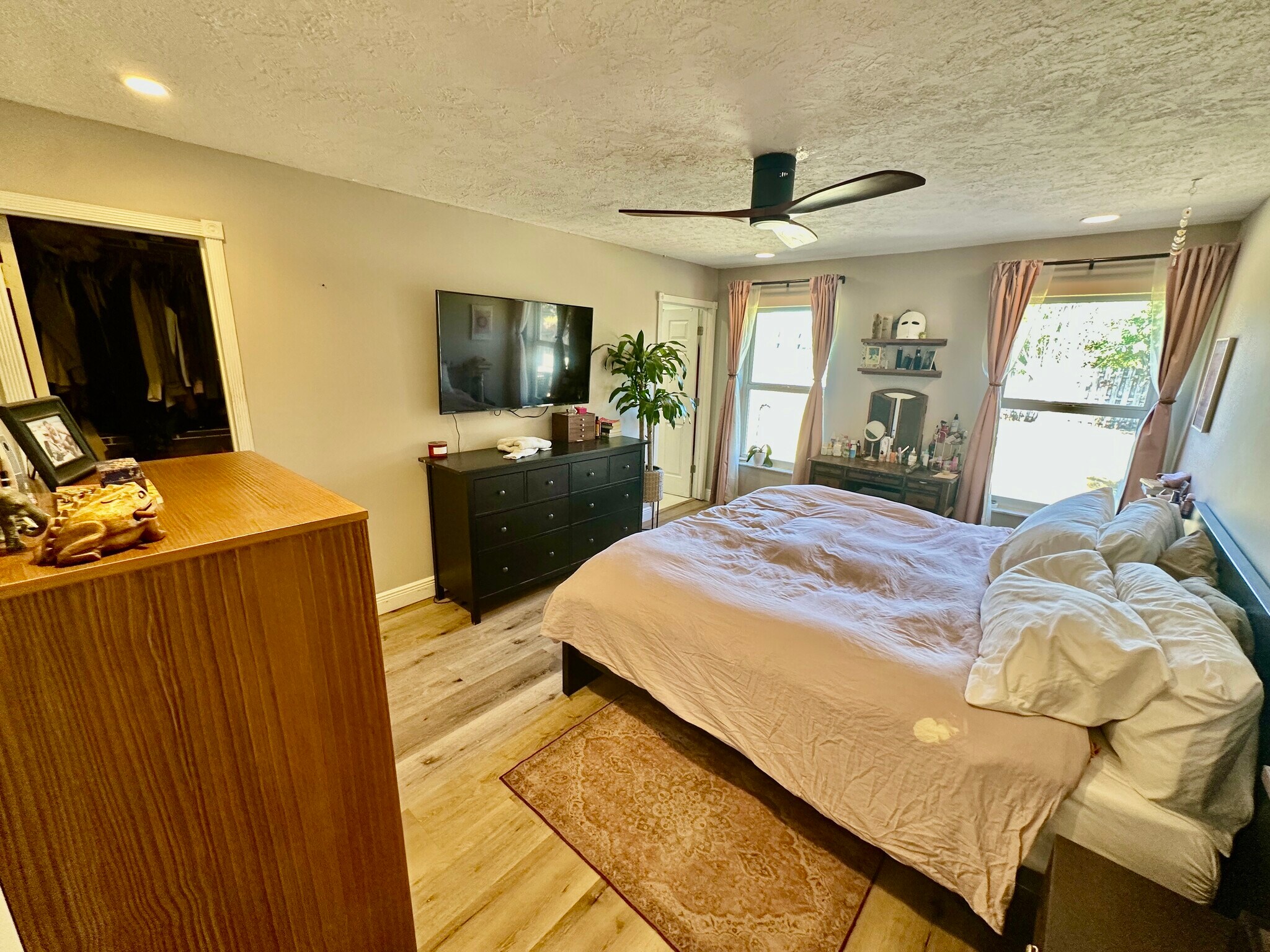 Building Photo - 4492 Brook Dr