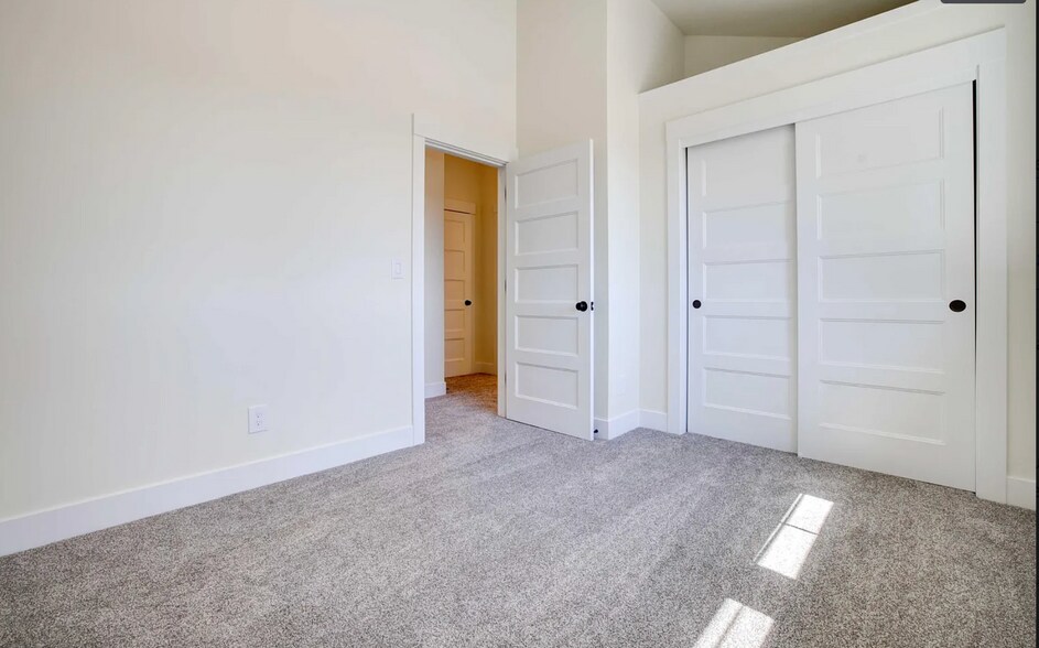 Bdr 2 - 1020 N Bluebird St