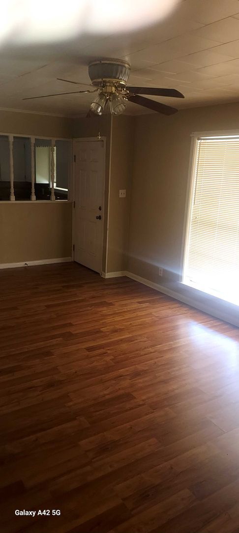 Building Photo - 207 Shepherd Dr