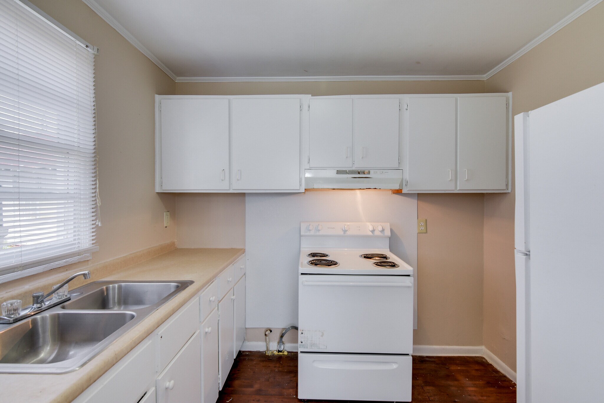 Kitchen - 1730 Telfair St
